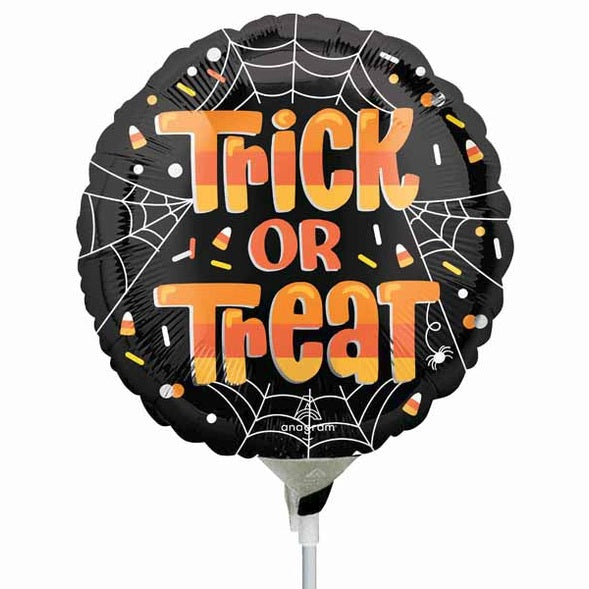 18" round Trick or Treat Candy Corn and Cobwebs
